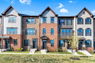 Building Photo - 14024 Sunrise Valley Dr