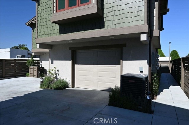 Building Photo - 117 N Vista Bonita Ave