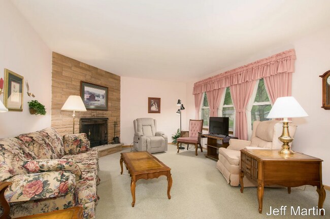 Foto del edificio - 546 Nordberg Ave NW
