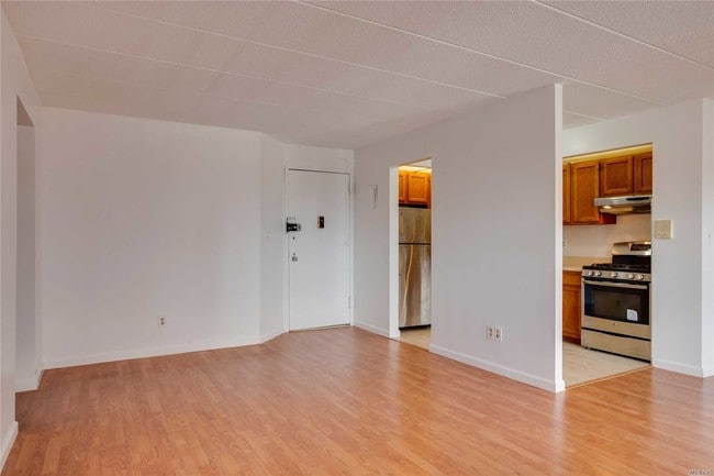 Building Photo - 136-75 37th Avenue