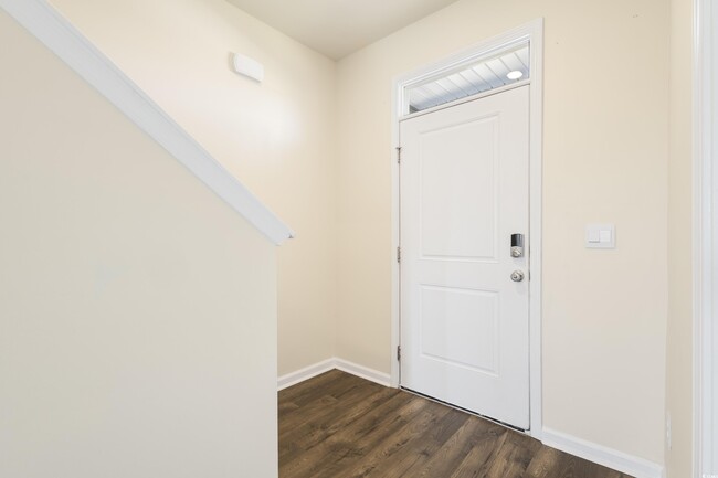 Foto del edificio - 1715 Perthshire Lp