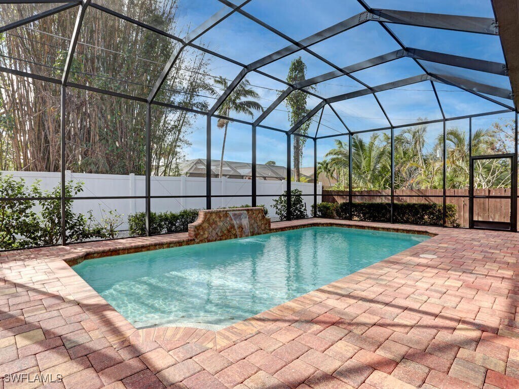 Foto principal - 840 98th Ave N