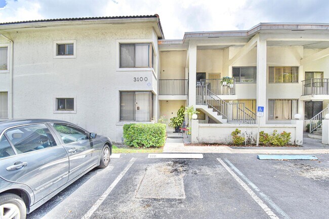 Foto del edificio - 3100 NW 46th St