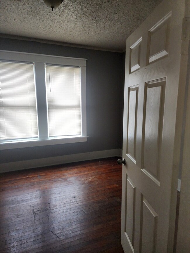 Foto del edificio - Spacious 2 Bedroom in North Memphis