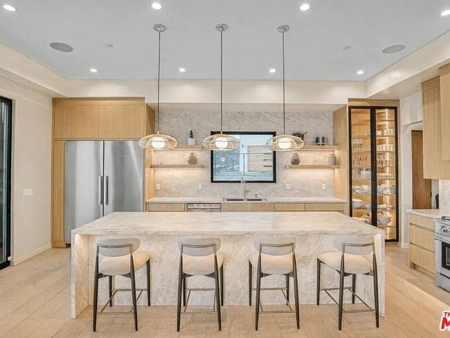 Foto del edificio - 22570 S Summit Ridge Cir