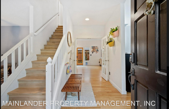 Building Photo - 4 br, 2.5 bath House - 5172 GREENSBOROUGH CT