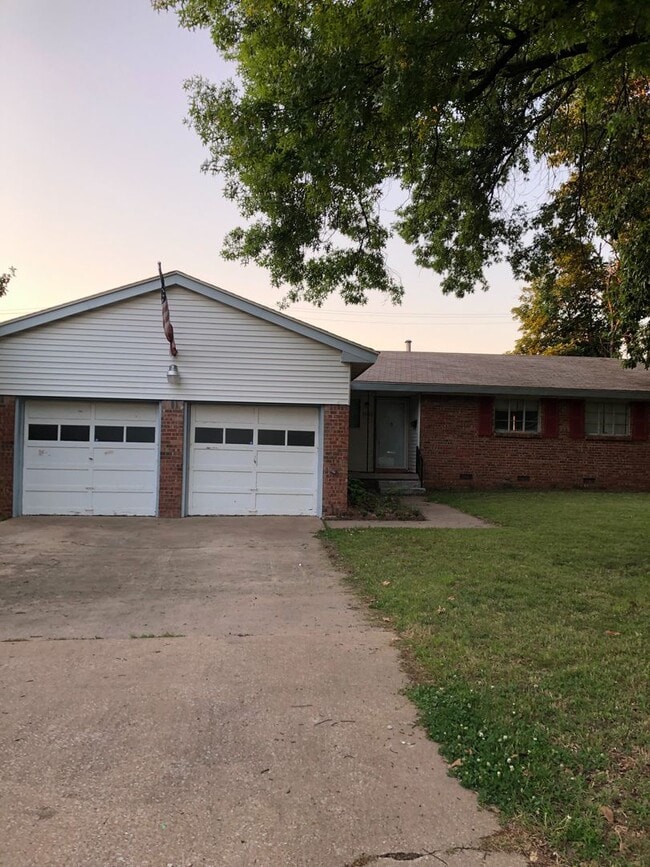 Building Photo - 3909 E 51st Pl