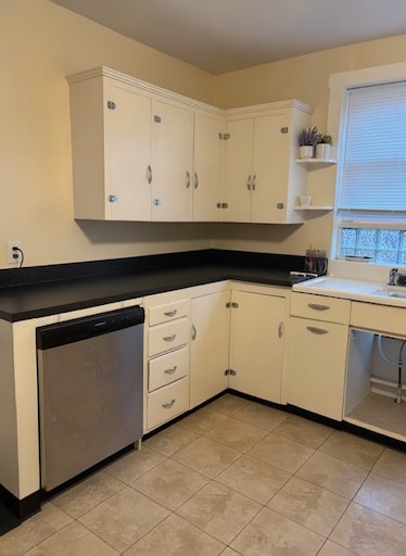 Kitchen - 721 E Main St