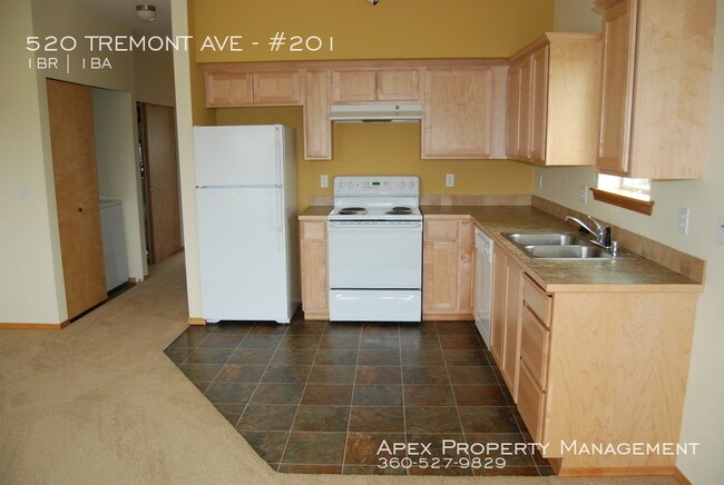 Building Photo - NORTH - Creekside Villas