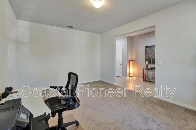 Foto del edificio - 16321 Treasure Point Dr