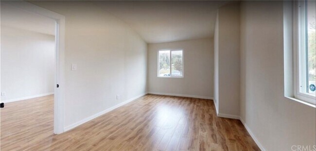 Building Photo - 1214 Hansen Ave