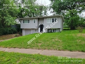 Building Photo - 3407 SW Twilight Dr