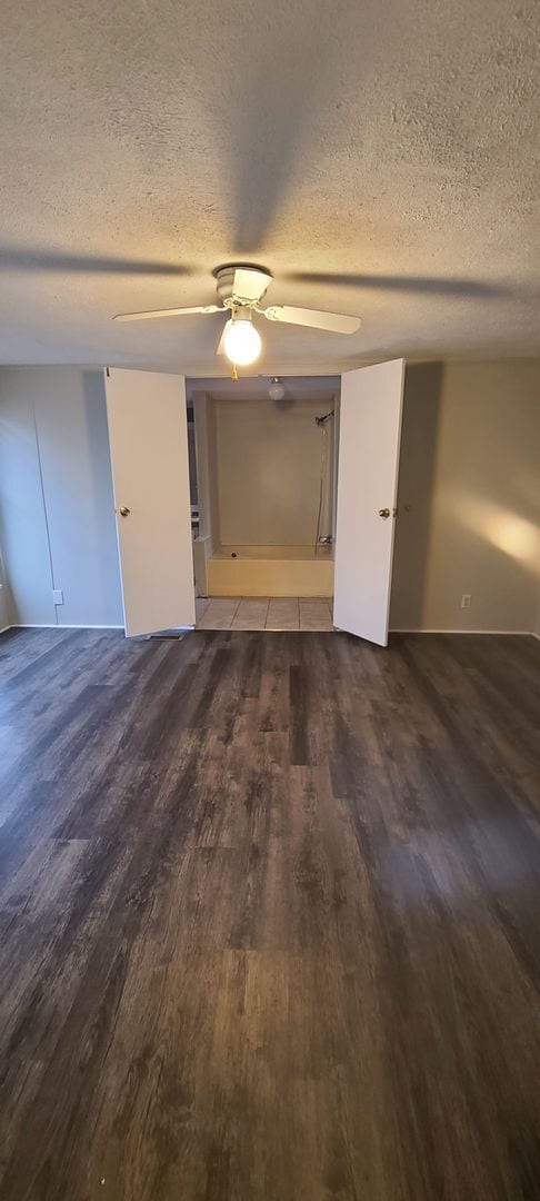 Building Photo - Single Wide Mobile Home