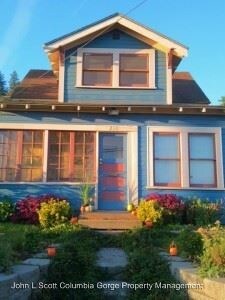 Foto principal - 216 E 14th St