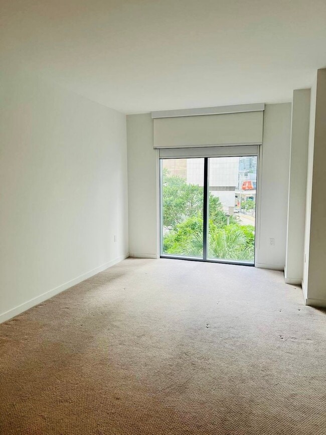 Foto del edificio - 31 SE 6th St