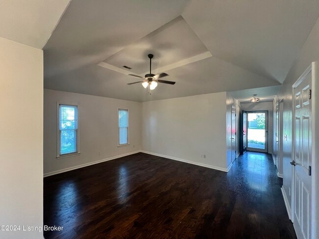 Building Photo - 10430 Going Ct