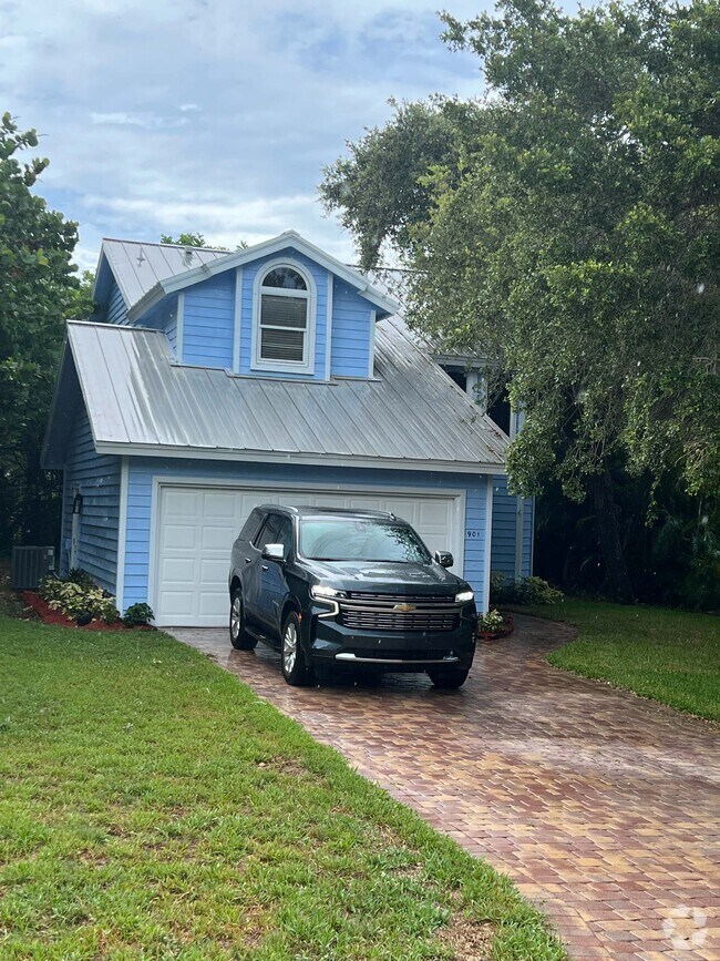 Silver Shores Houses under 2,500 Vero Beach, FL 2 Homes