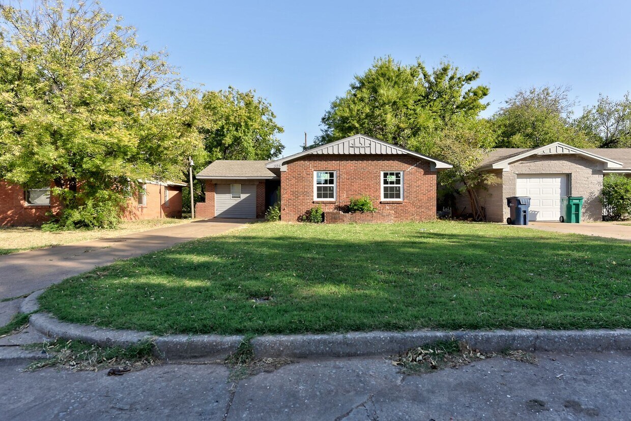 Foto principal - 325 NW 84th St