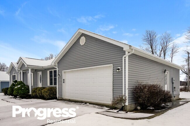 Building Photo - 263 Agin Way