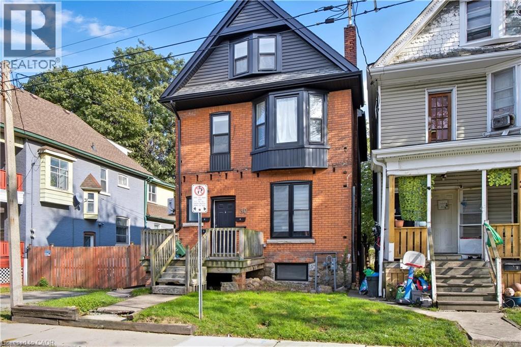 Primary Photo - 30 Stirton St