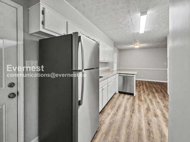 Foto del edificio - 624 Cannon Dr