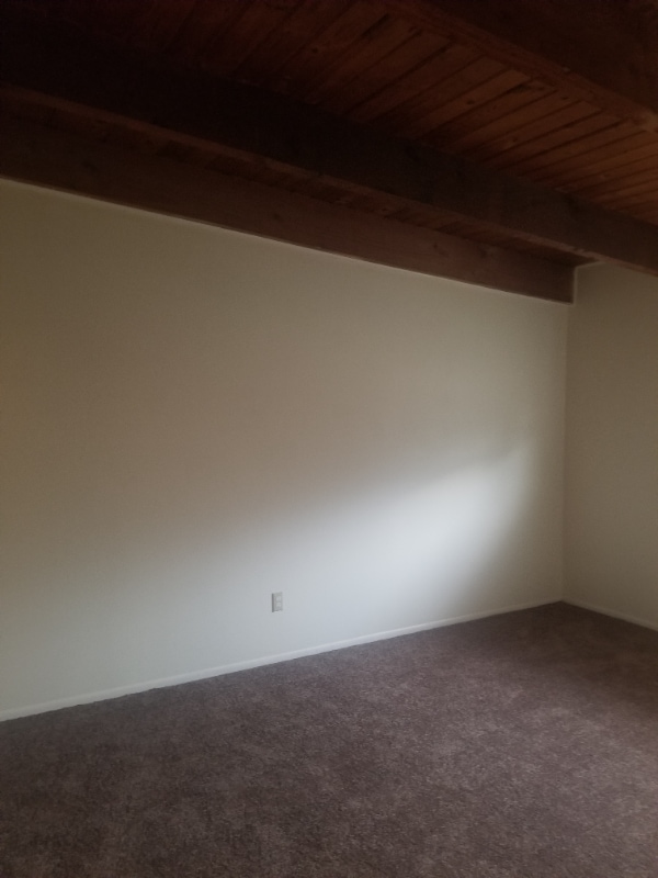 Building Photo - 5500 Karen Elaine Dr