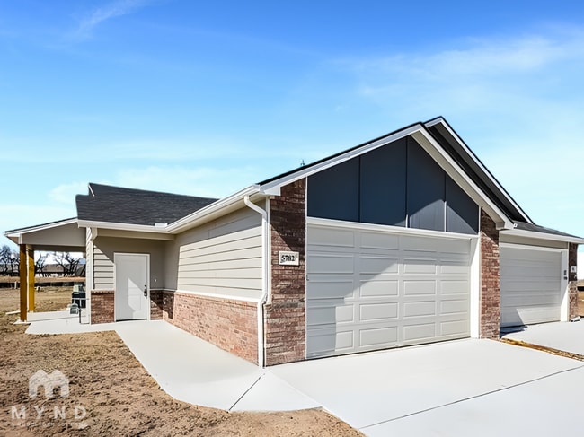 Building Photo - 5782 E Bristol Cir