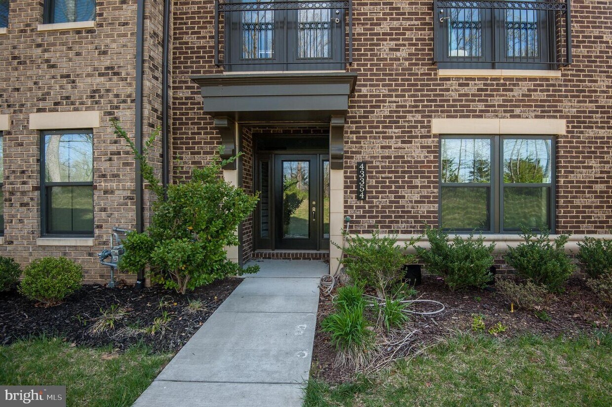 43354 Apple Orch Sq, Ashburn, VA 20147 Townhome Rentals in Ashburn VA