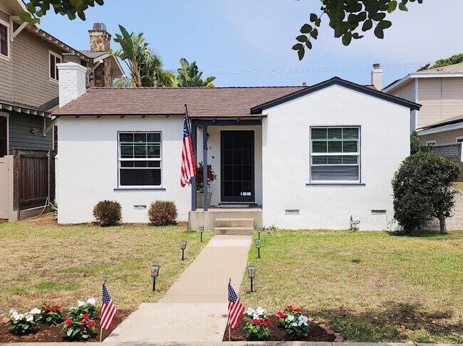 Foto del edificio - Coronado: Charming 2bd/1ba Village House w...