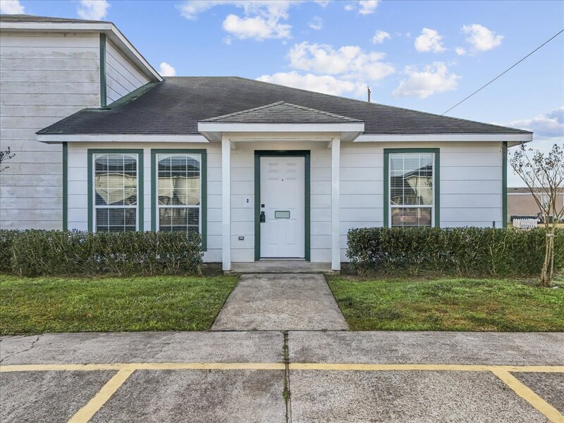 Photo - 2110 Roatan Calle