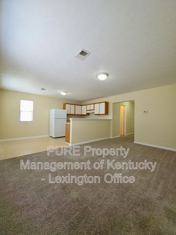 Building Photo - 264 Grinder Ct