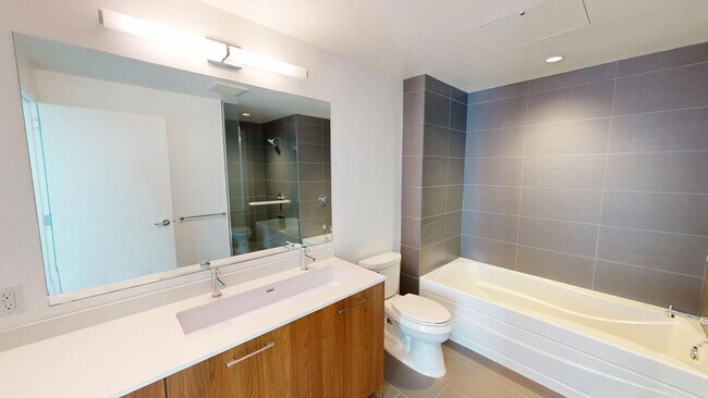 Interior Photo - 399 Fremont