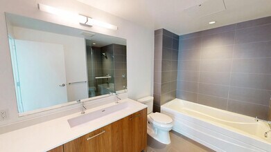 Interior Photo - 399 Fremont