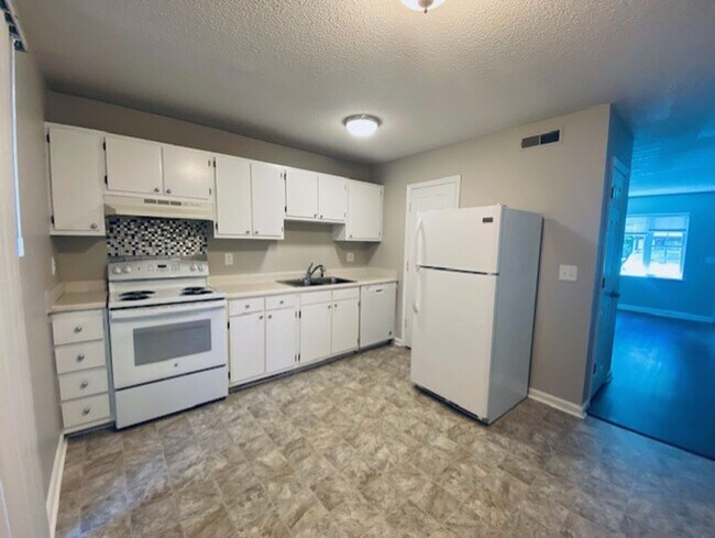Foto del edificio - ~~ Nice 2-Bedroom Condo in Mebane! ~~
