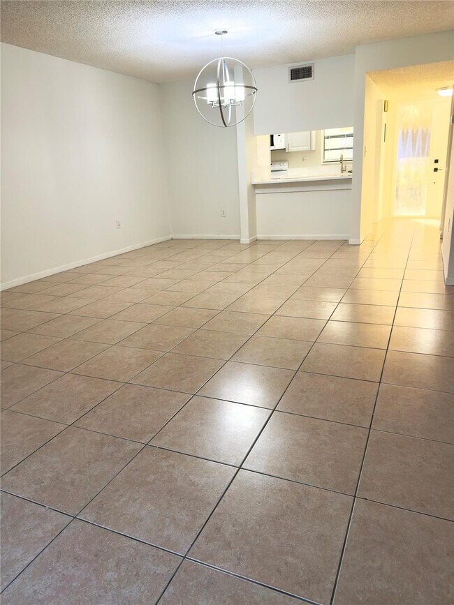 Foto del edificio - 3432 NW 86th Way