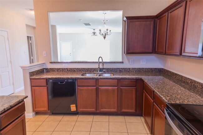 Building Photo - 5123 Harbor Palm Dr