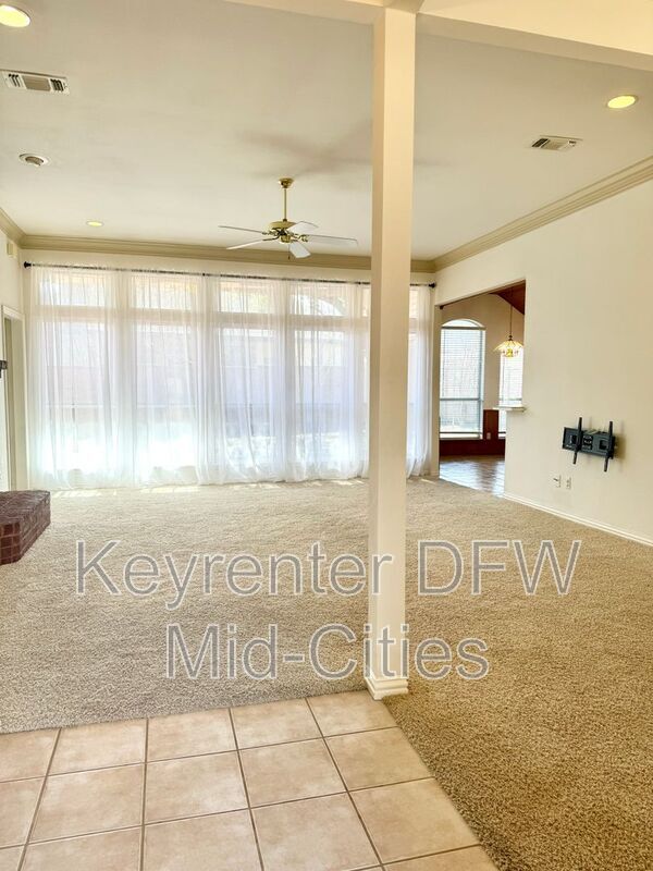 Building Photo - 4006 Appian Way