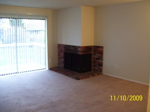 Primary Photo - 1811 S 82nd St