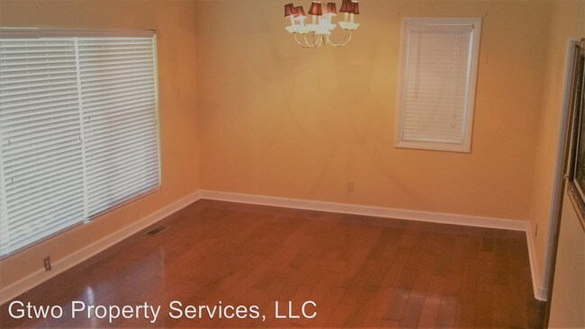 Building Photo - 2022 E Indianhead Dr