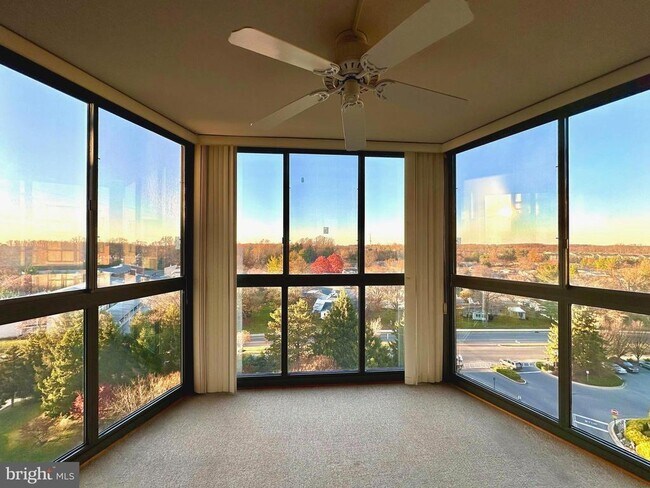 Foto del edificio - 3310 N Leisure World Blvd