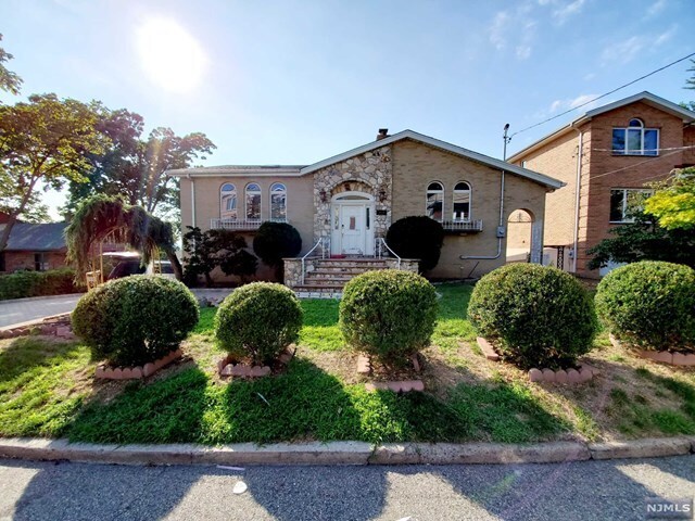 Primary Photo - 333 9th St