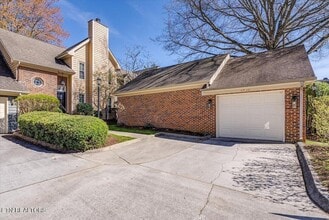 Building Photo - 8930 Wesley Pl