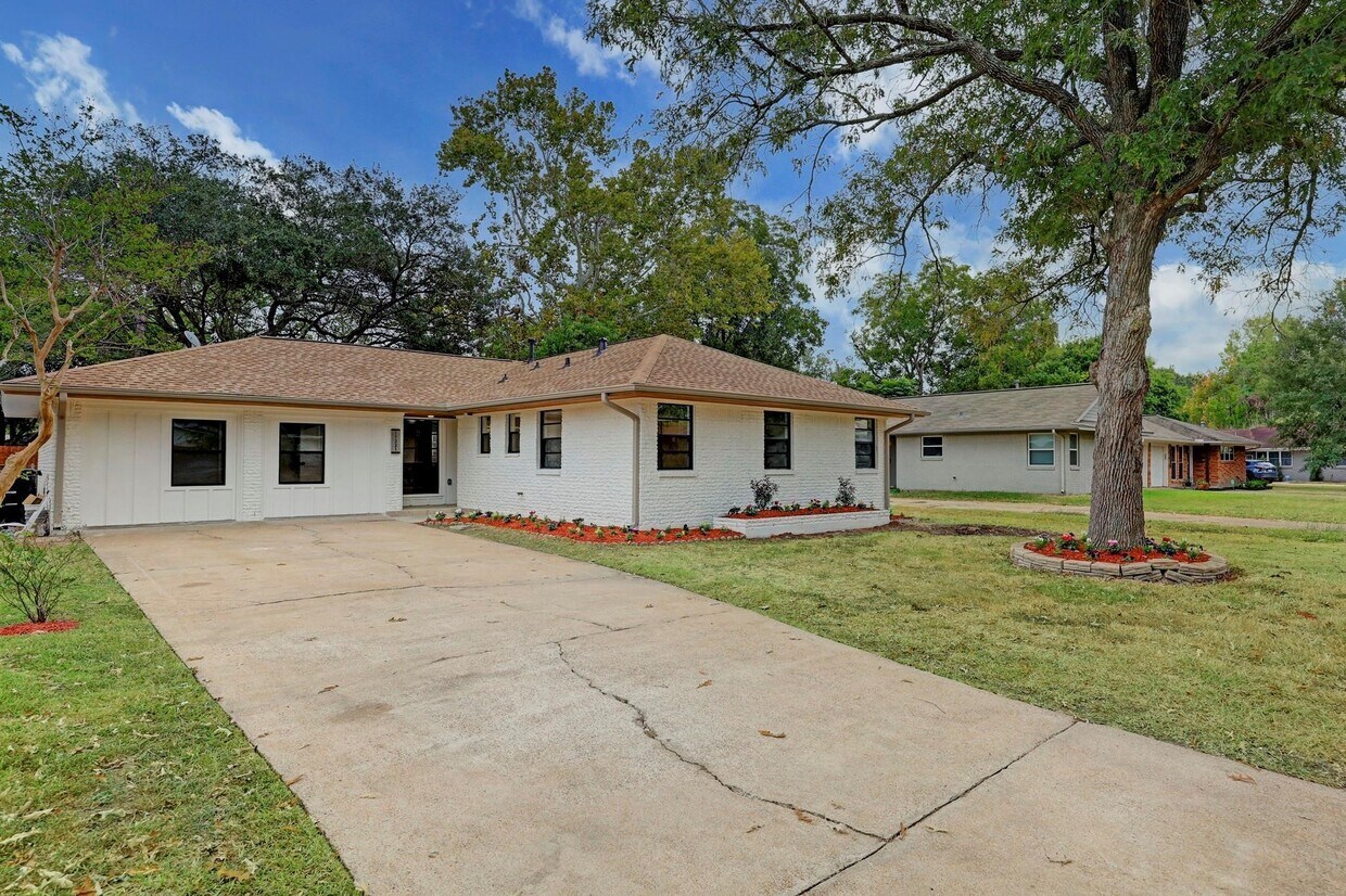 Foto principal - 11221 Elbeck Dr