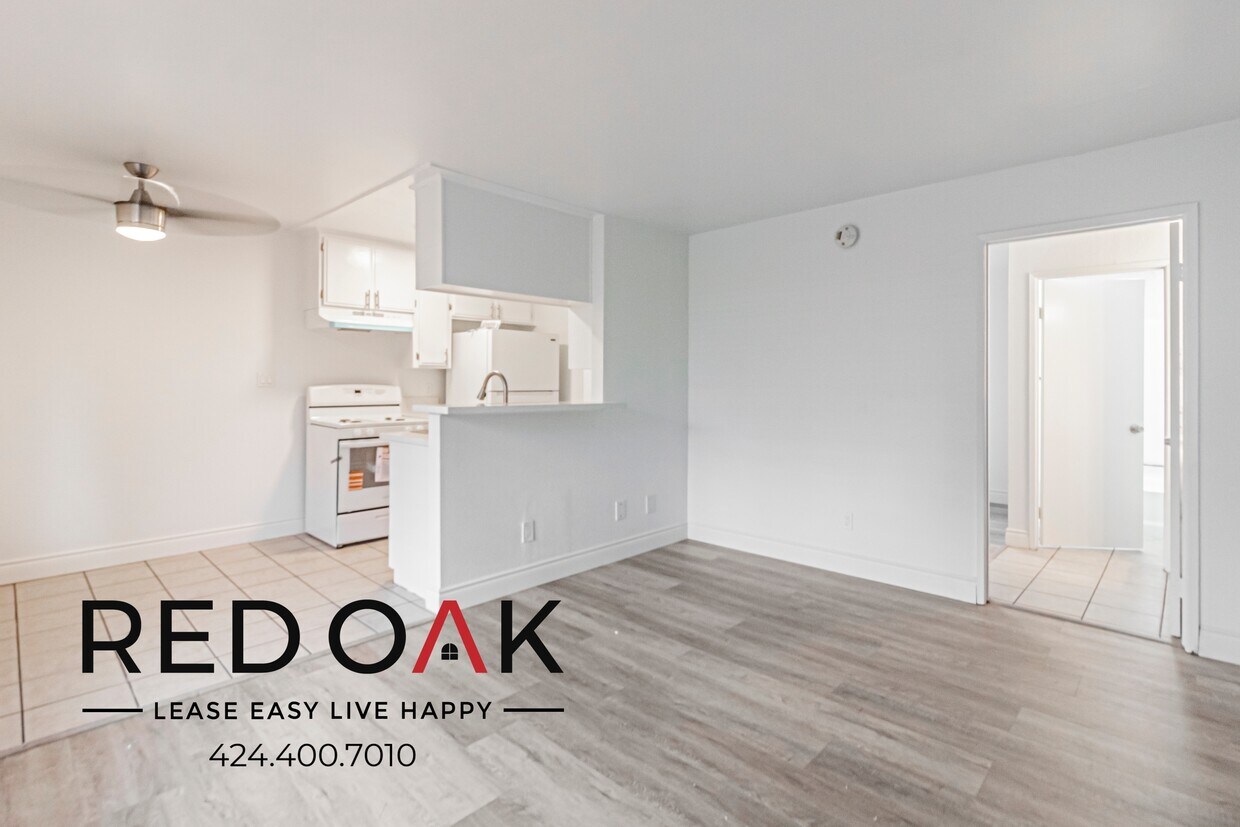 Foto principal - 15500 Foothill Blvd