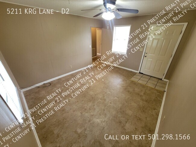 Building Photo - 5211 KRG Lane Unit D-2