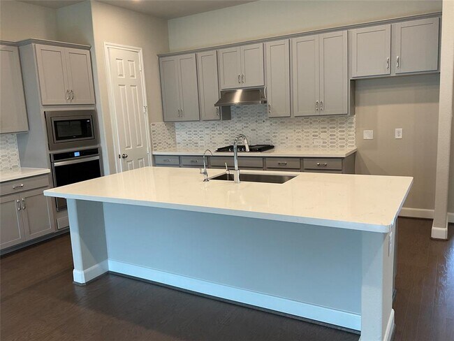 Building Photo - 27065 Renly Ridge Dr
