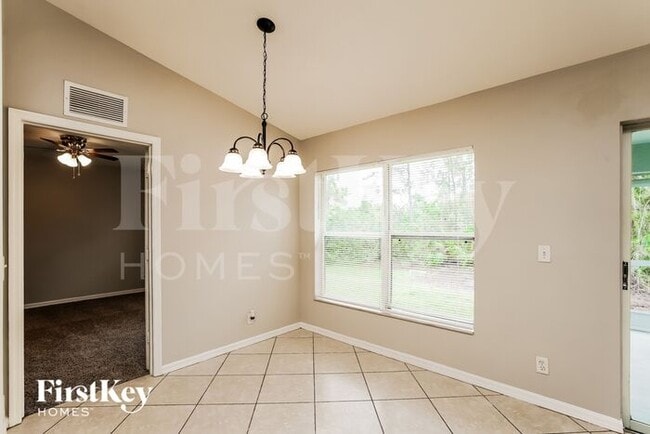 Building Photo - 715 Bennington Dr