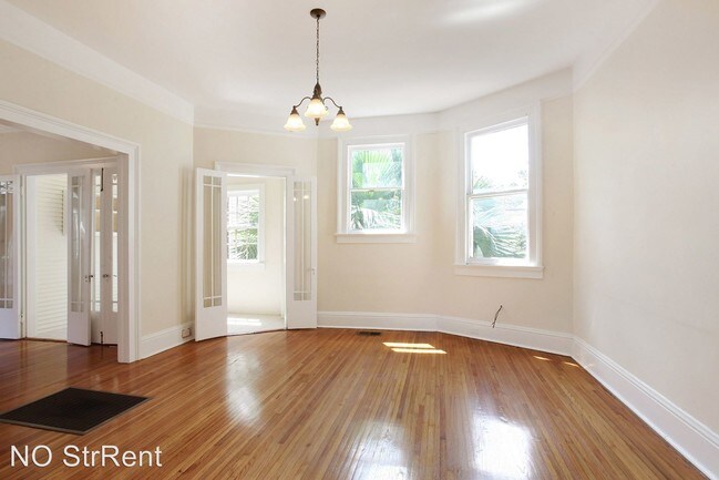 Building Photo - 2 br, 1.5 bath House - 926 City Park Ave.
