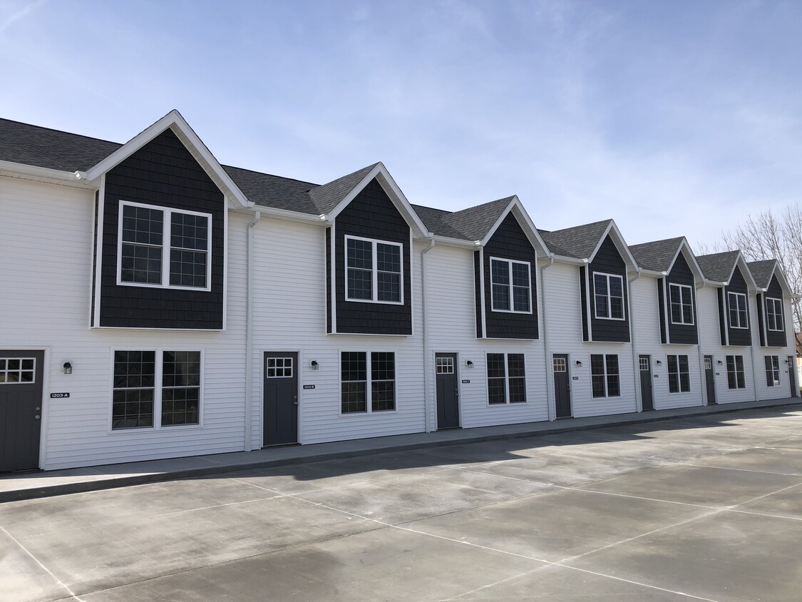 1203 Remington Park Dr, Batesville, IN 47006 Townhome Rentals in Batesville IN