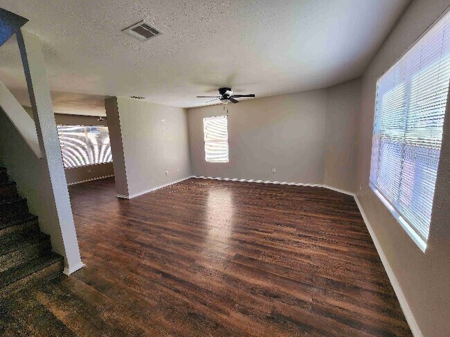 Foto del edificio - 7109 Little Mohican Dr